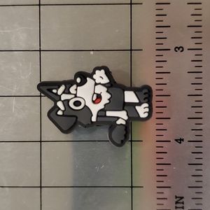 NEW Bluey Show MacKenzie Croc Shoe Charm